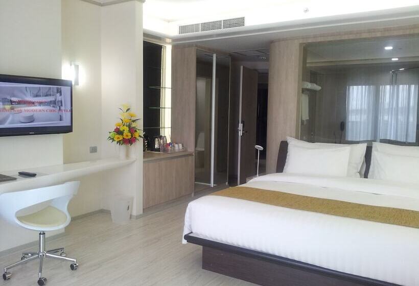 디럭스 룸, Pattaya Discovery Beach Hotel   Sha Extra Plus