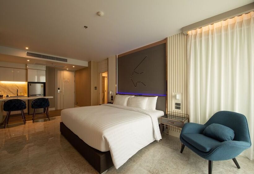 디럭스 룸, Pattaya Discovery Beach Hotel   Sha Extra Plus