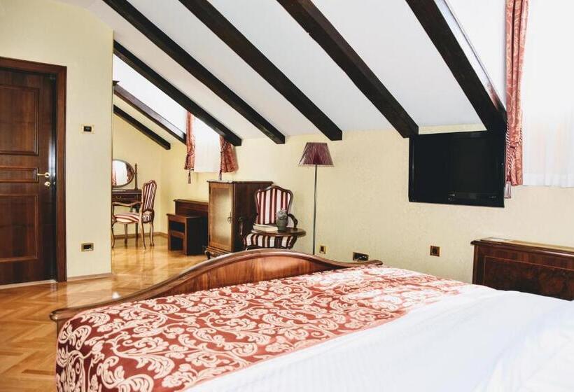 اتاق سوپریور, Boutique Hotel Kazbek
