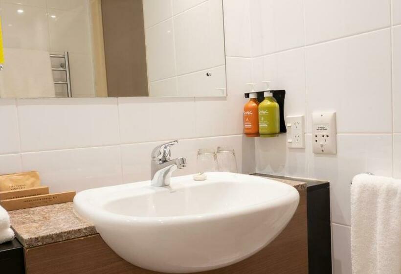 Номер Стандарт, Holiday Inn Auckland Airport, An Ihg