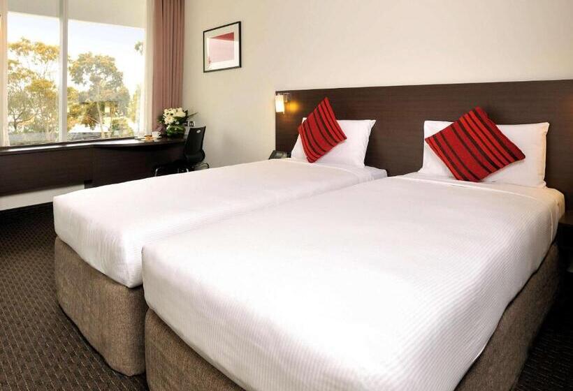 اتاق سوپریور با تخت بزرگ, Ibis Melbourne Glen Waverley
