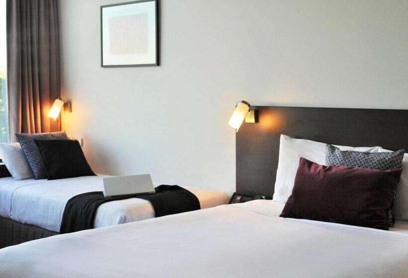 اتاق سوپریور با تخت دو نفره بزرگ, Ibis Melbourne Glen Waverley