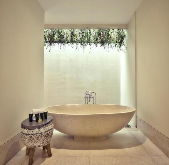 Королевский Люкс, Nandini Jungle By Hanging Gardens