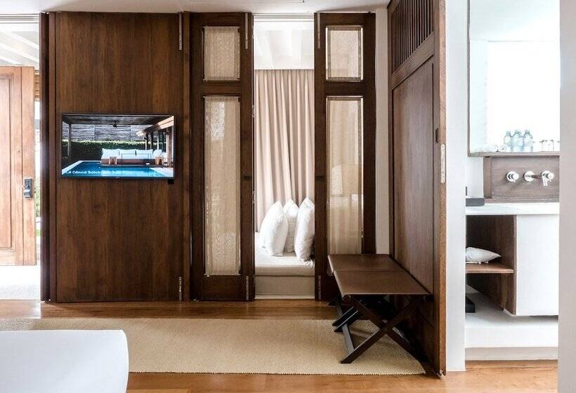 اتاق لوکس, Putahracsa Hua Hin