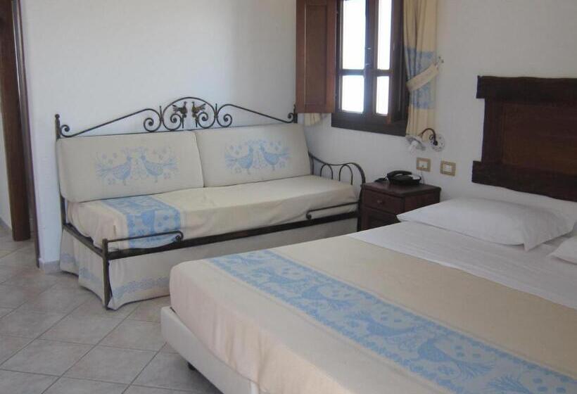 اتاق استاندارد سه نفره, Resort Nuraghe Arvu