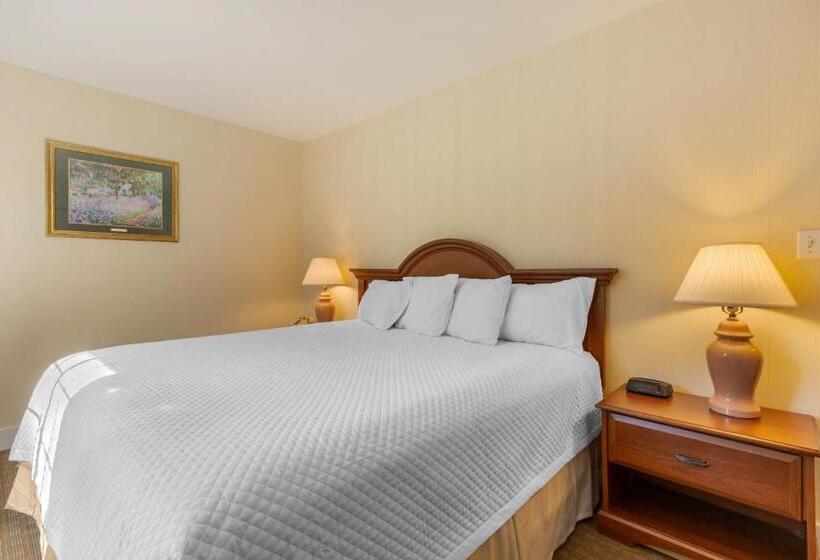 Люкс, Ogunquit Hotel And Suites