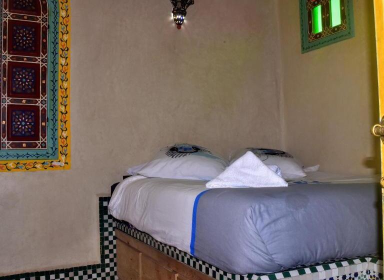 Номер Стандарт, Riad Razoli Sidi Fateh