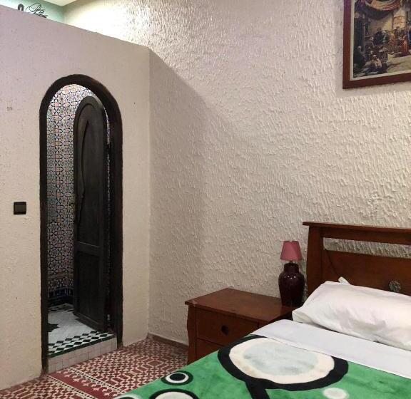 Номер Стандарт, Riad Razoli Sidi Fateh