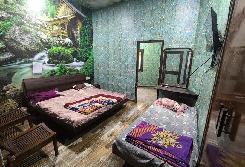 Номер Стандарт Трехместный, Jogi Guest House For Families,friends Guest Facilities Fully Furnished Ac Rooms, Wifi, Lcdtvcable, A