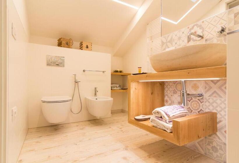 اتاق استاندارد سه نفره, B&b Col De Le Mole   Dolomiti Bellunesi