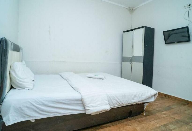 Номер Стандарт, 77 Guest House Serpong Mitra Reddoorz