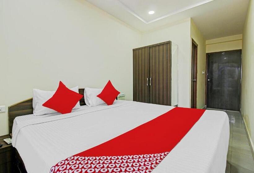 Quarto Estandar, O Adhin Residency