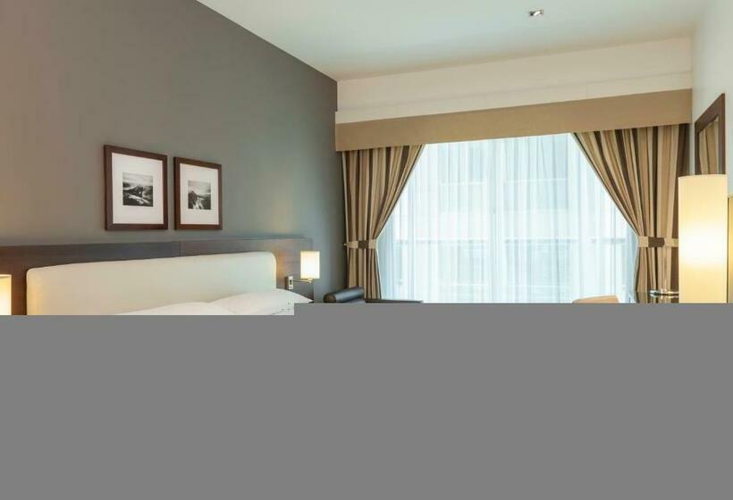 Номер Deluxe Кровать Кинг с Видом, Four Points By Sheraton Sheikh Zayed Road