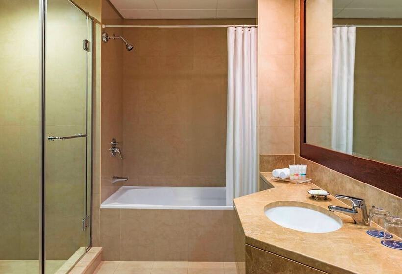Люкс 3 Спальни, Four Points By Sheraton Sheikh Zayed Road