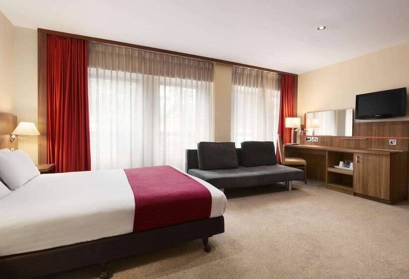 اتاق اجرایی, Ramada By Wyndham Hounslow  Heathrow East