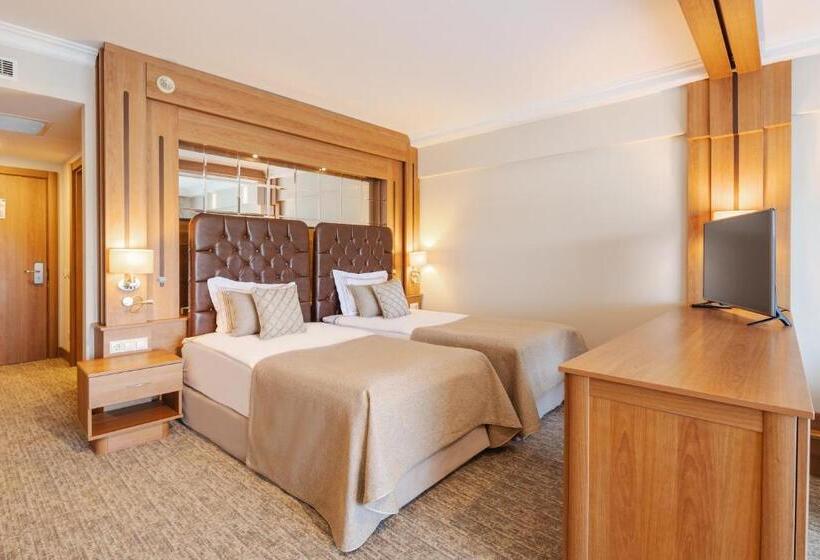 Трехместный Номер Superior, Sueno Hotels Golf Belek