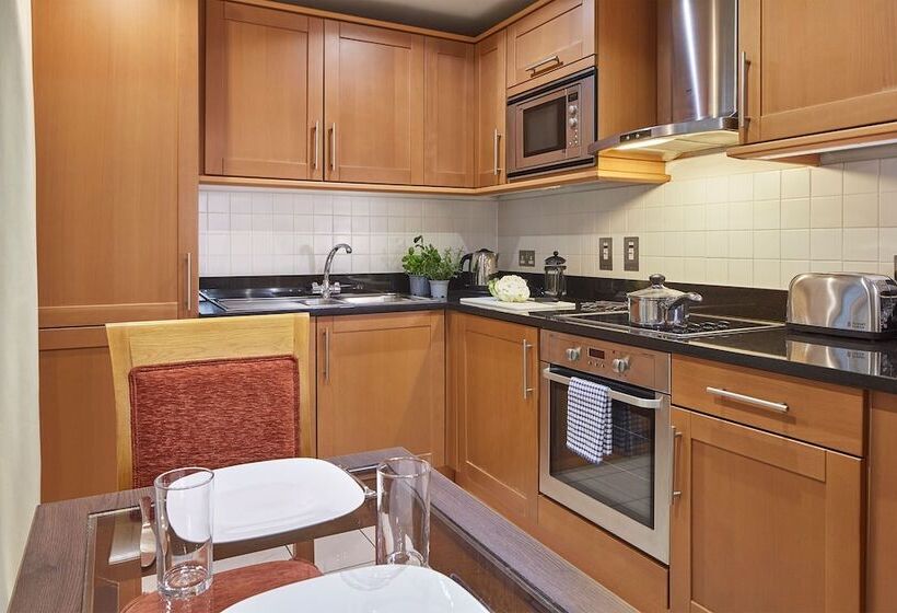 Апартаменты 1 Спальня, Marlin Apartments London City   Queen Street