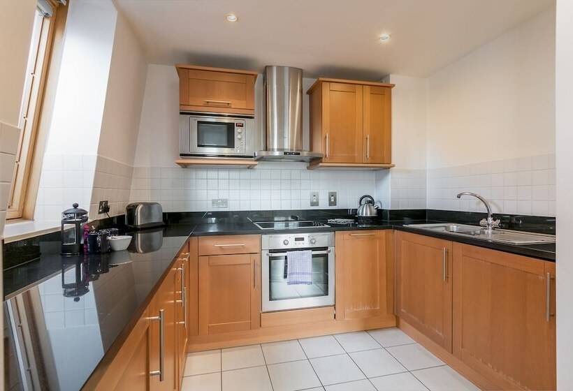 Апартаменты 2 Спальни, Marlin Apartments London City   Queen Street