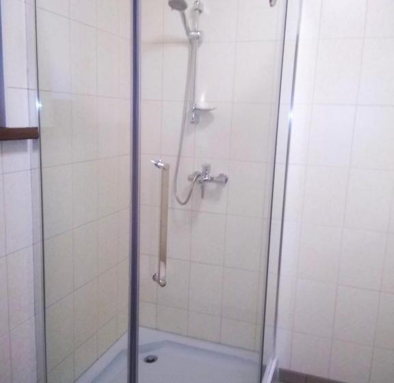خانه 2 خوابه, Galushko