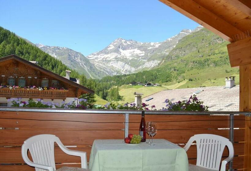 اتاق استاندارد با بالکن, Alpshotel Bergland