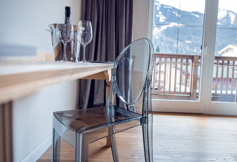 سوییت جونیور, Alpine Hideaway Zillertalerhof   4 Sterne Superior