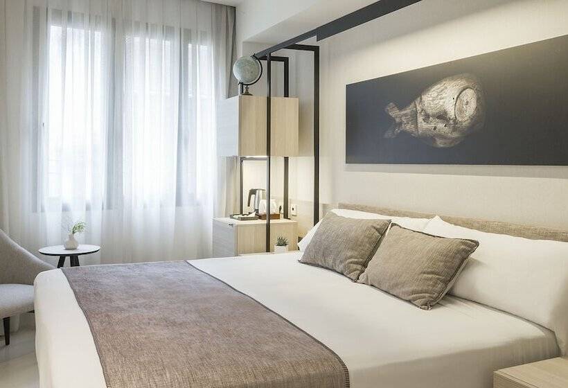 Номер Стандарт, Denit Barcelona