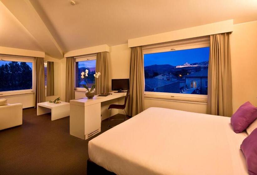 Полулюкс Вид на Город, Th Assisi   Hotel Cenacolo