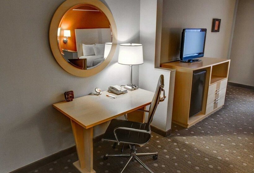 سوییت, Comfort Suites Pittsburgh Airport