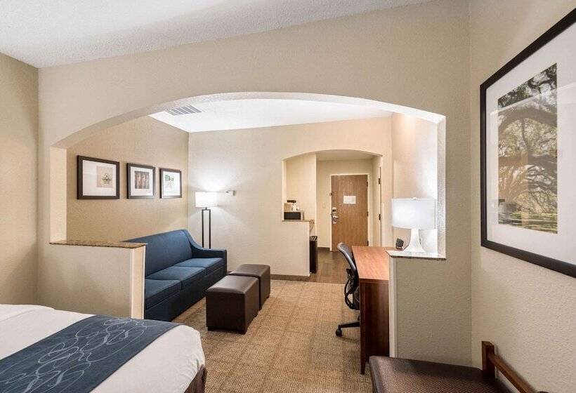 سوییت, Comfort Suites Monroe