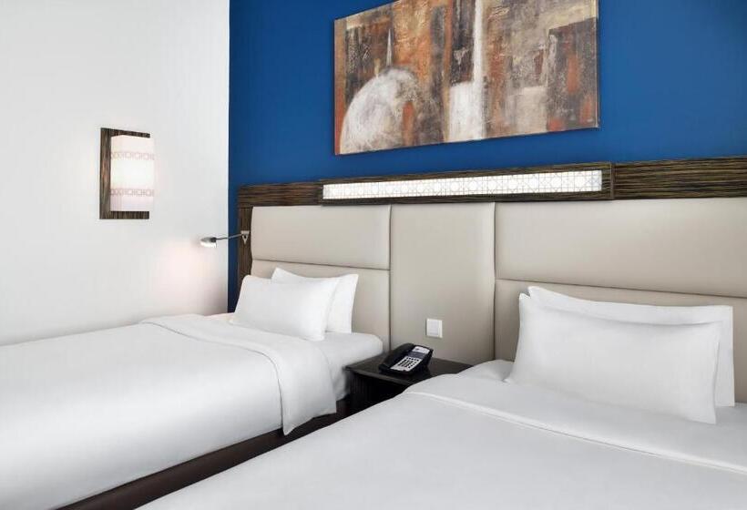 Номер Стандарт, Holiday Inn Express Dubai Safa Park, An Ihg
