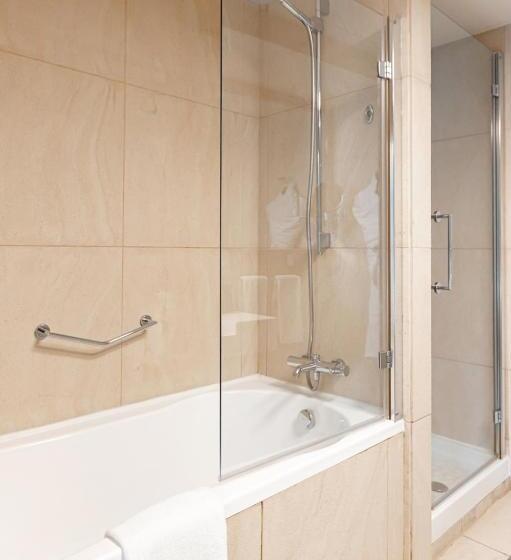 Апартаменты 2 Спальни, Radisson Blu Residence, Dubai Marina