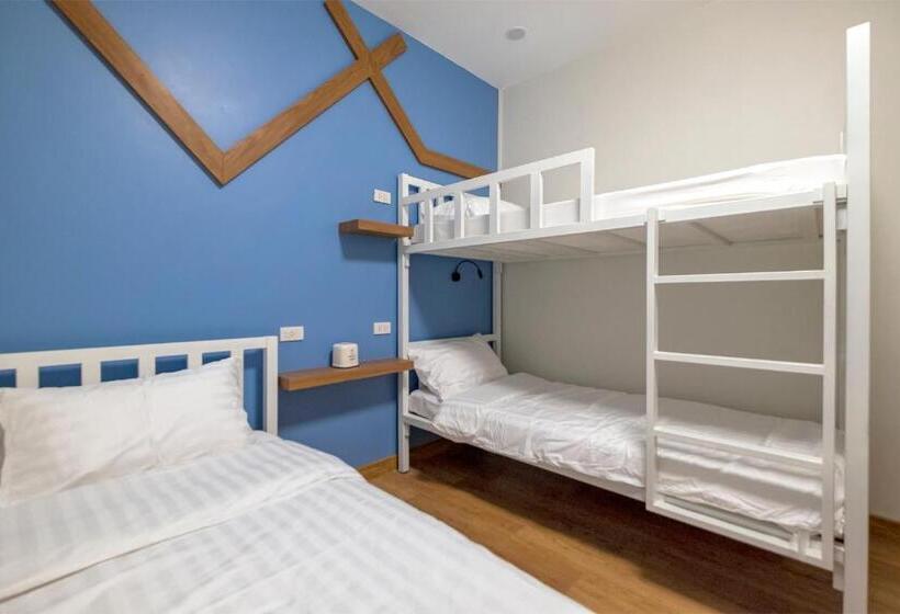 غرفة عائلية, Bedfriends Poshtel