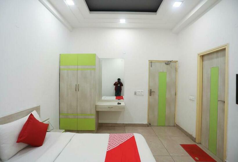Quarto Estandar, Oyo 67602 Loto Stays