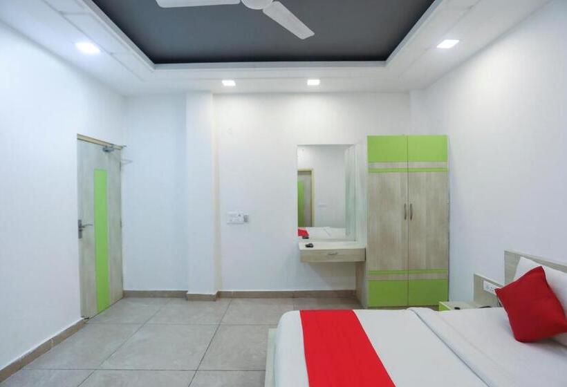Quarto Estandar, Oyo 67602 Loto Stays