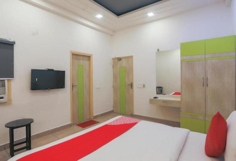 Quarto Estandar, Oyo 67602 Loto Stays