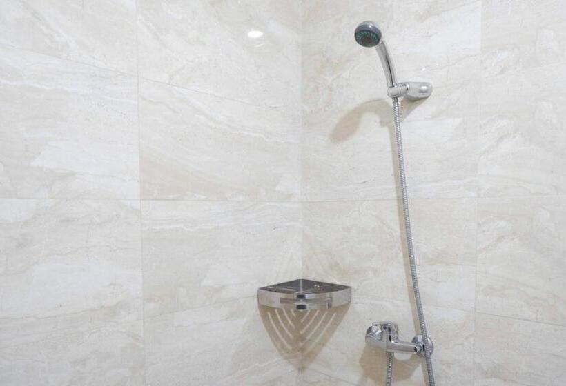 Номер Superior, Sans Hotel Empress Simpang Lima
