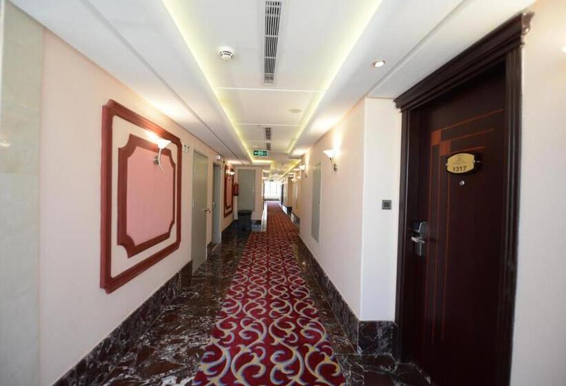 اتاق استاندارد چهار تخته, Al Waleed Tower