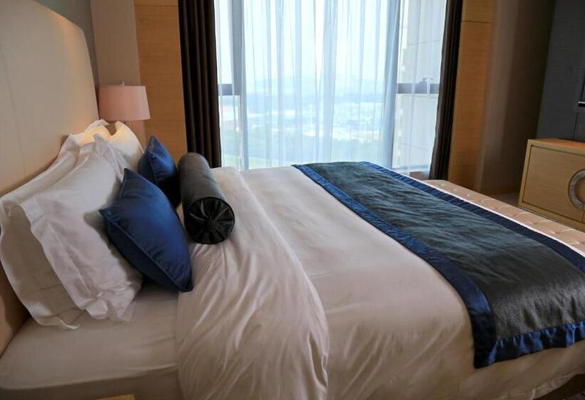 Люкс, Guangzhou Changfeng Gloria Plaza