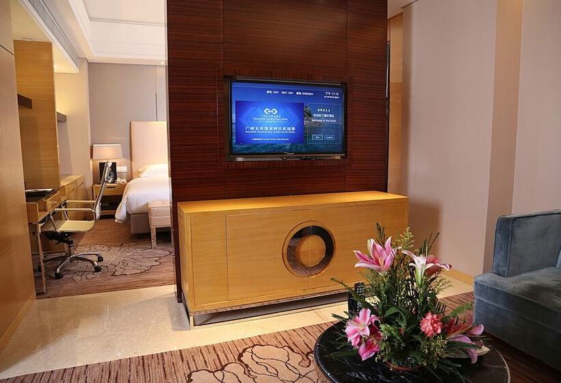 Люкс, Guangzhou Changfeng Gloria Plaza