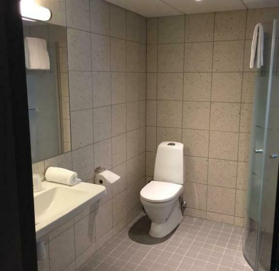 Quarto Estandar Cama King, Live Lofoten