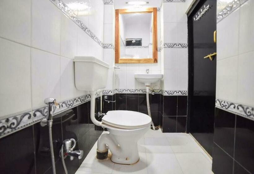 اتاق لوکس, Shanti Home