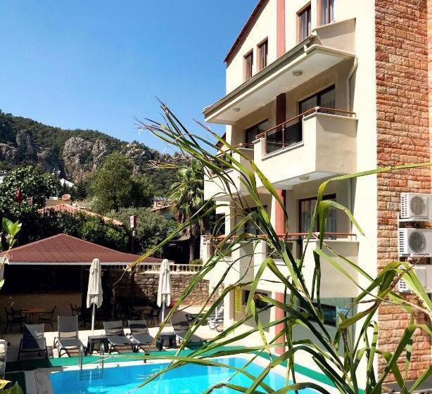Quarto Familiar Vista Montanha, Gözdem Apart
