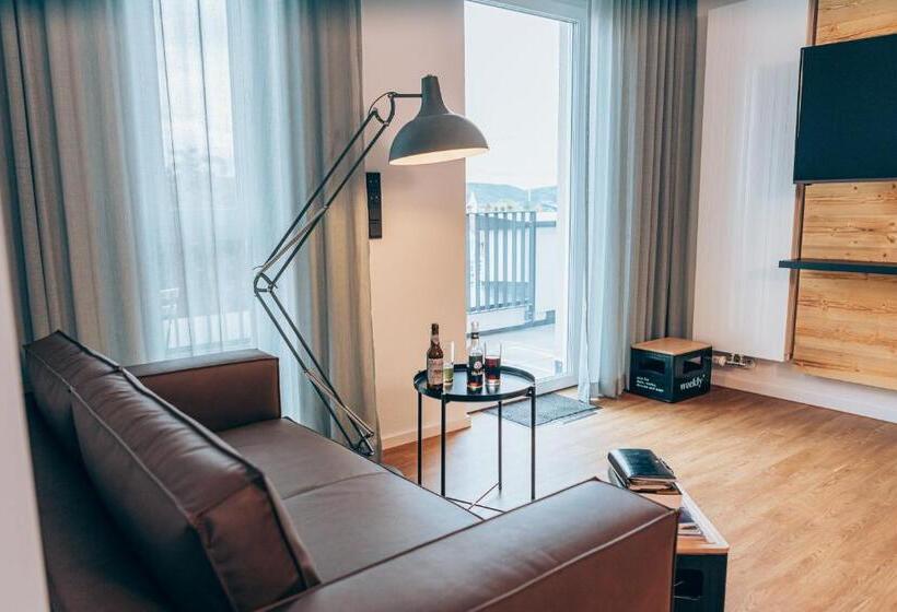 Апартаменты 1 Спальня с Террасой, Weekly Boardinghouse