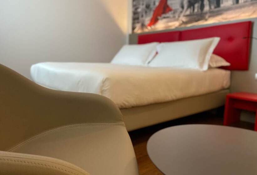 스탠다드 룸 거실포함, Amedia Milan, Trademark Collection By Wyndham