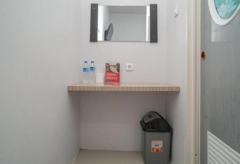 Номер Стандарт, Reddoorz Syariah Near Jalan Ahmad Yani Banjarmasin 3