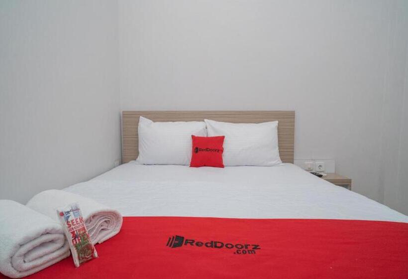 Номер Стандарт, Reddoorz Syariah Near Jalan Ahmad Yani Banjarmasin 3