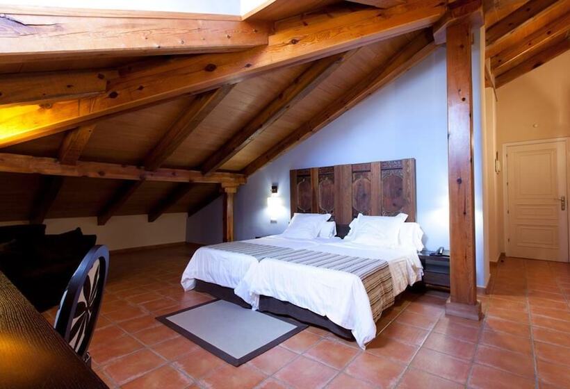 غرفة قياسية, Convento Del Giraldo