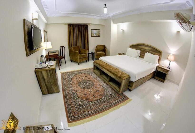 اتاق لوکس, Crown Inn
