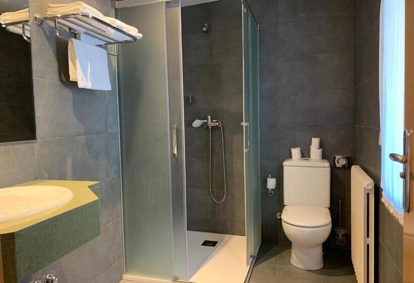 اتاق استاندارد یک نفره, Hôtel Bruxelles