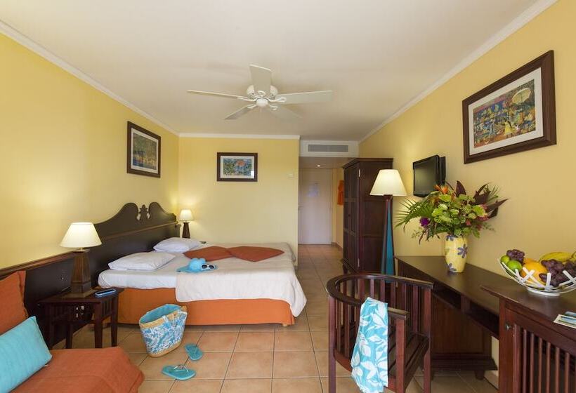 استودیوی استاندارد با چشم‌انداز دریا, Village Pierre & Vacances Sainte Luce